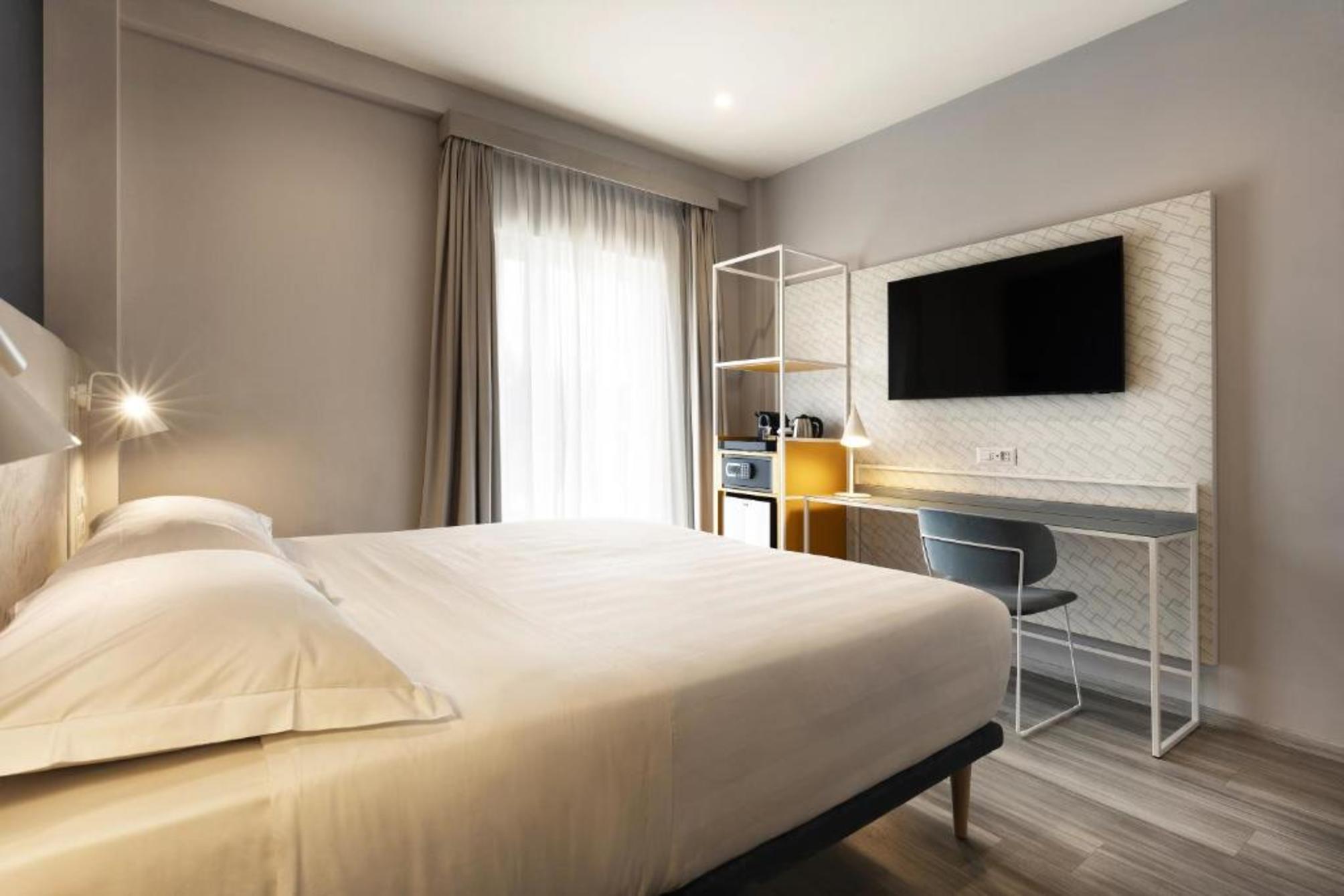 

Ancona - Roma - Adesso Hotel