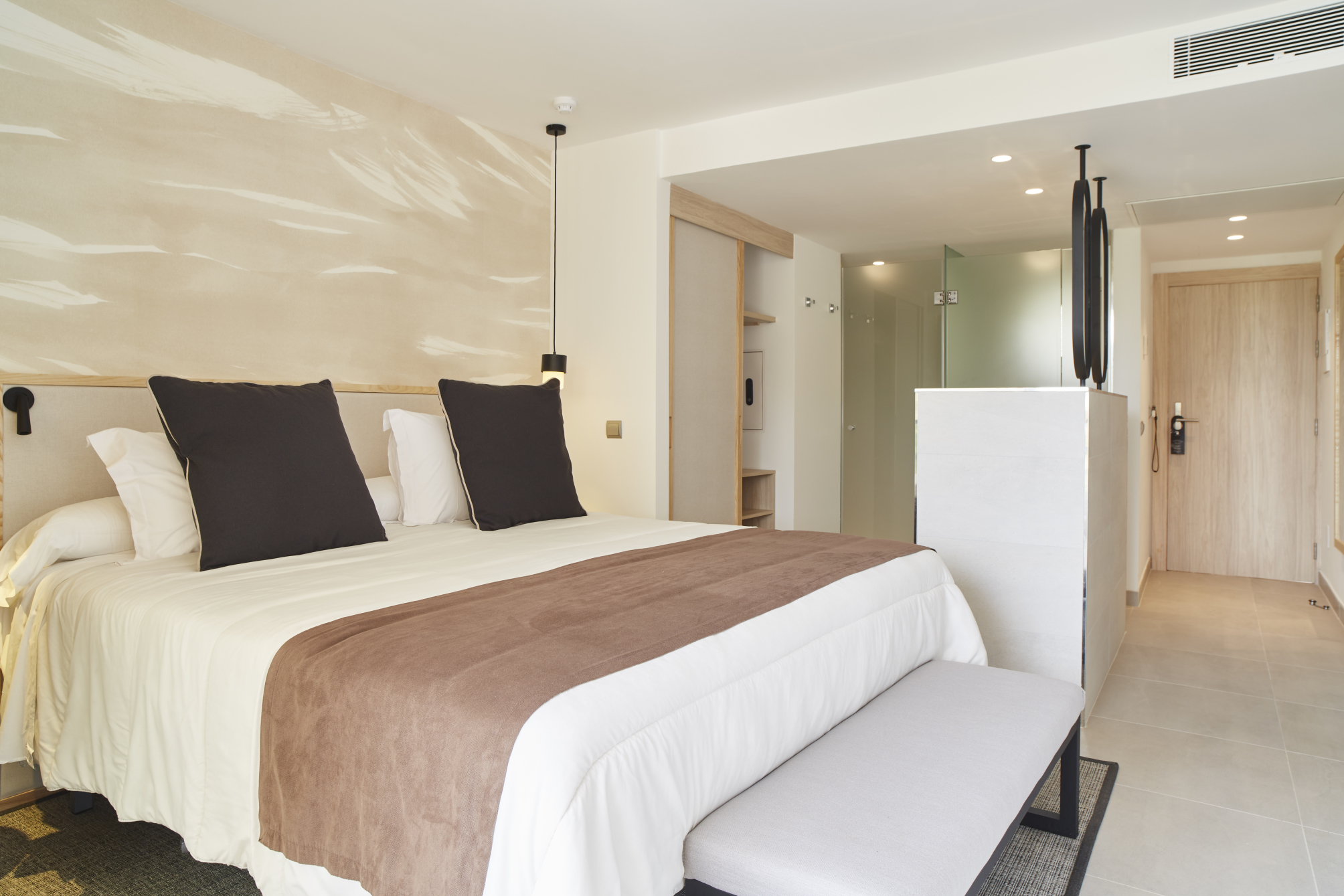 

Roma - Santa Eulalia del Río - Invisa Hotel Club Cala Blanca