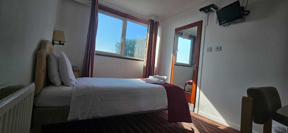 

Bari - Aberdeen - Brig Inn Hotel
