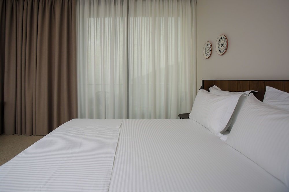 

Milano - Orikum - Olympia Villas and Hotel