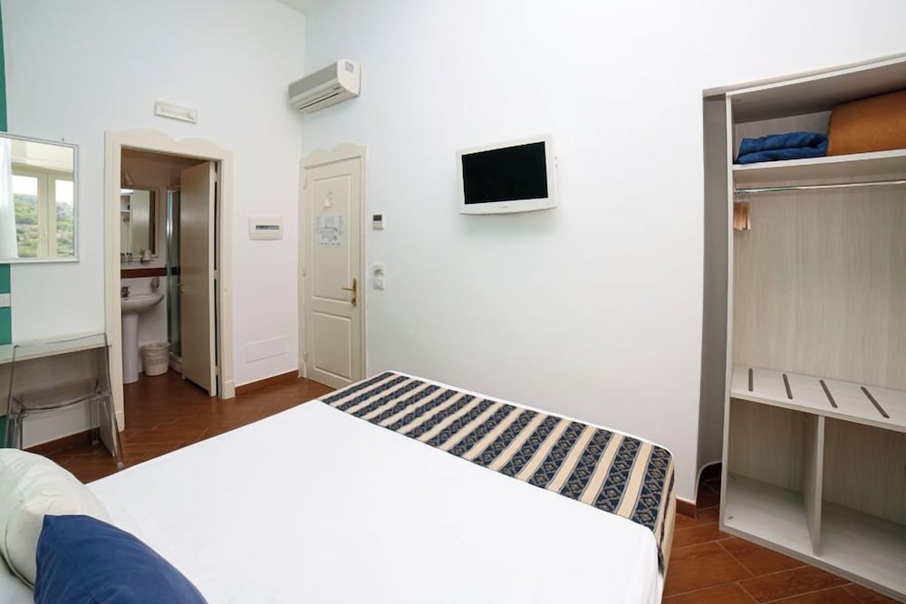 

Milano - Costiera Sorrentina, Italia - Hotel Royal Hills