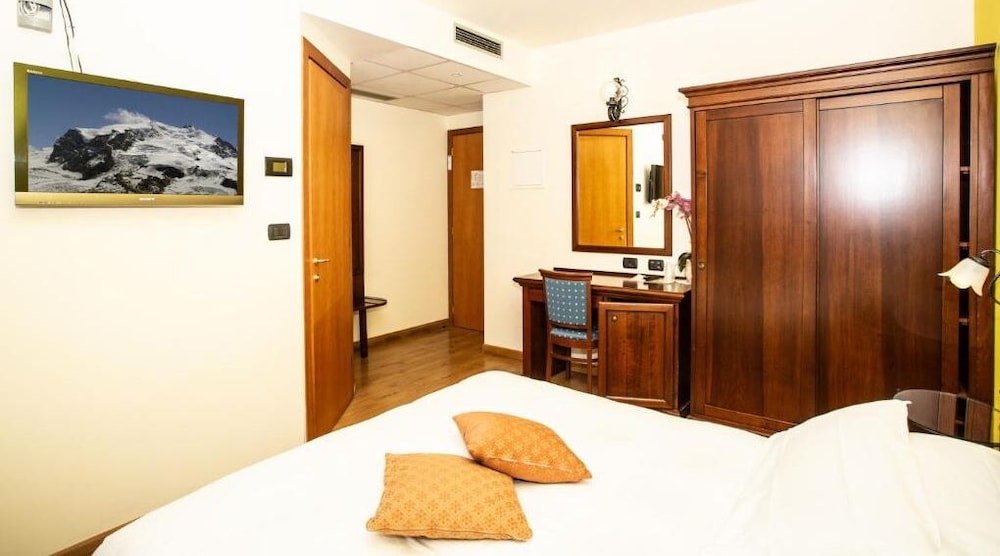 

Bari - Monte Rosa, Montagna Italia - Crabun Hotel