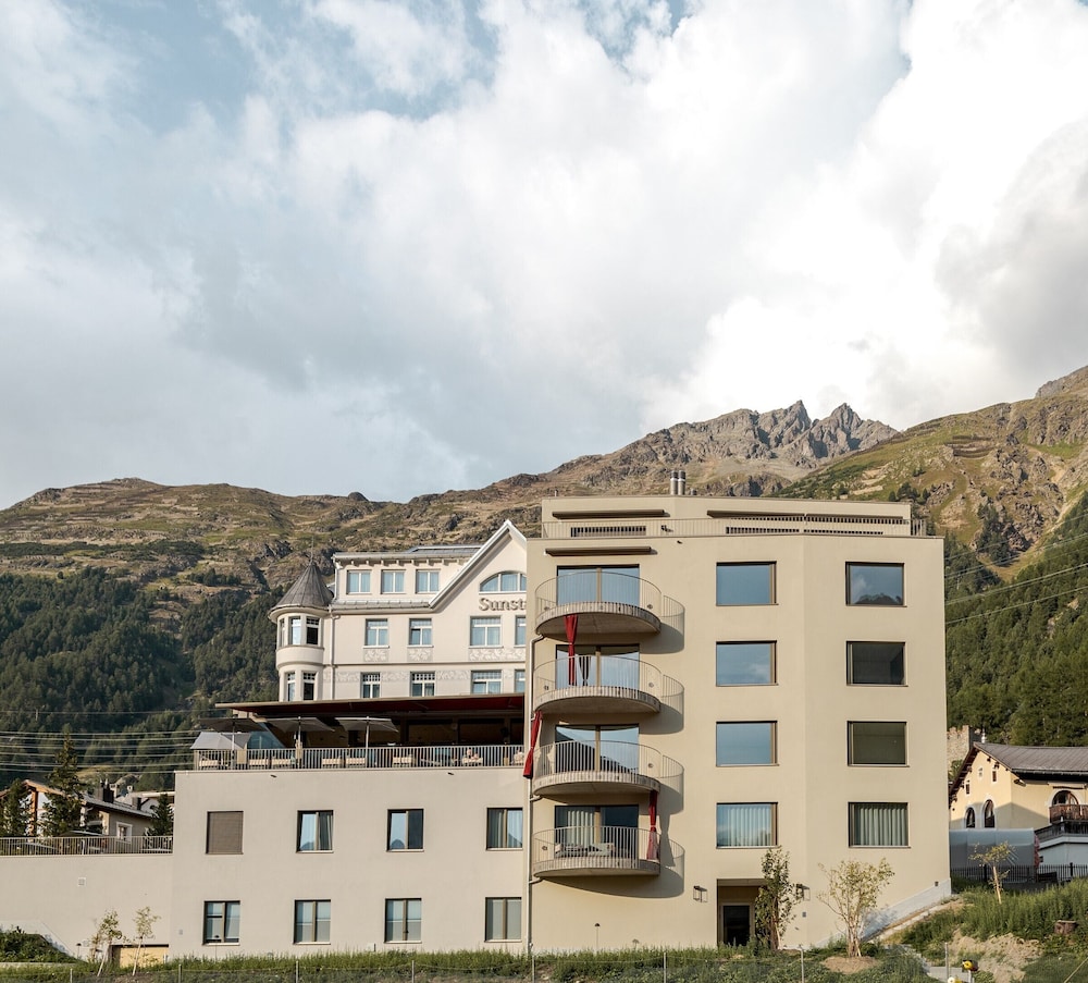 

Catania - St. Moritz, Montagna Svizzera - Sunstar Pontresina