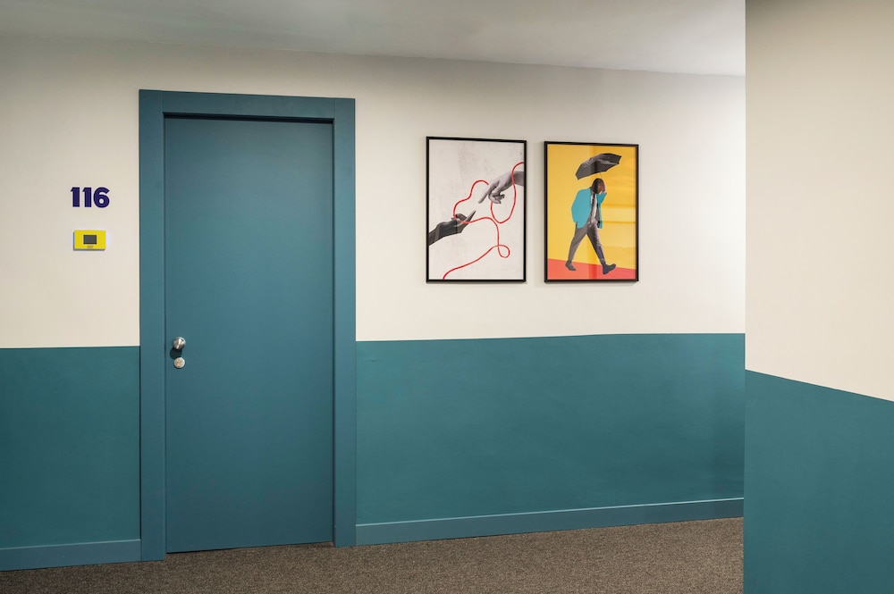 

Cagliari - Grottaferrata - Rome Ciampino Smart Hotel