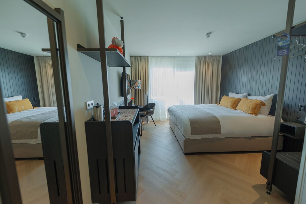 

Napoli - Hoofddorp - Boutique Hotel Herbergh Amsterdam Airport FREE PARKING