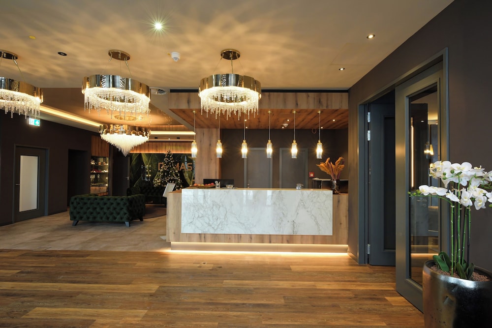 

Roma - Unterhaching - Hotel Demas München-Unterhaching