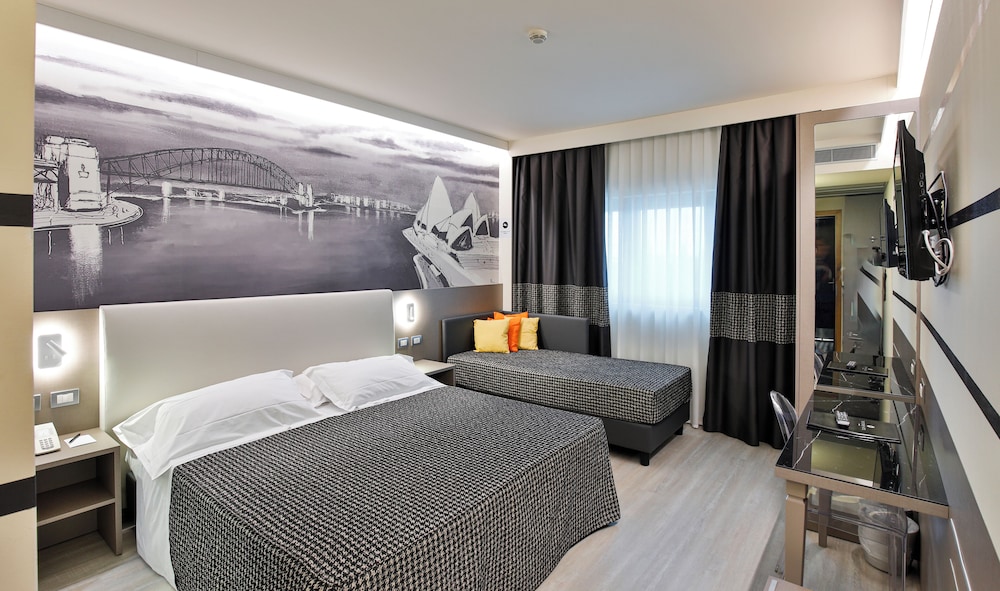 

Milano - Bologna - The Sydney Hotel