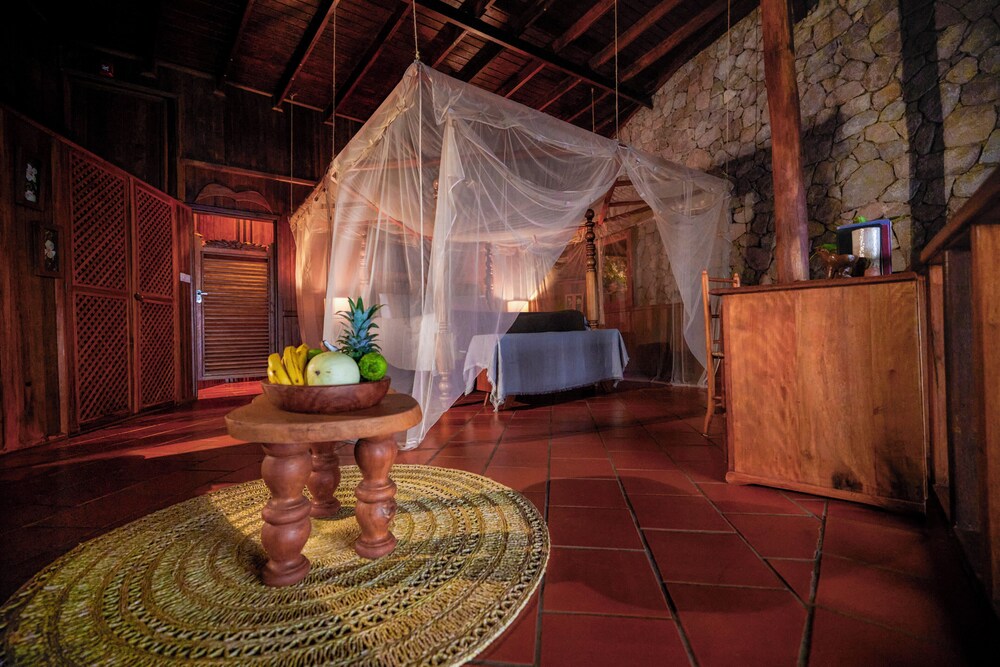 

Roma - Soufriere - Ladera Resort - Adults Only