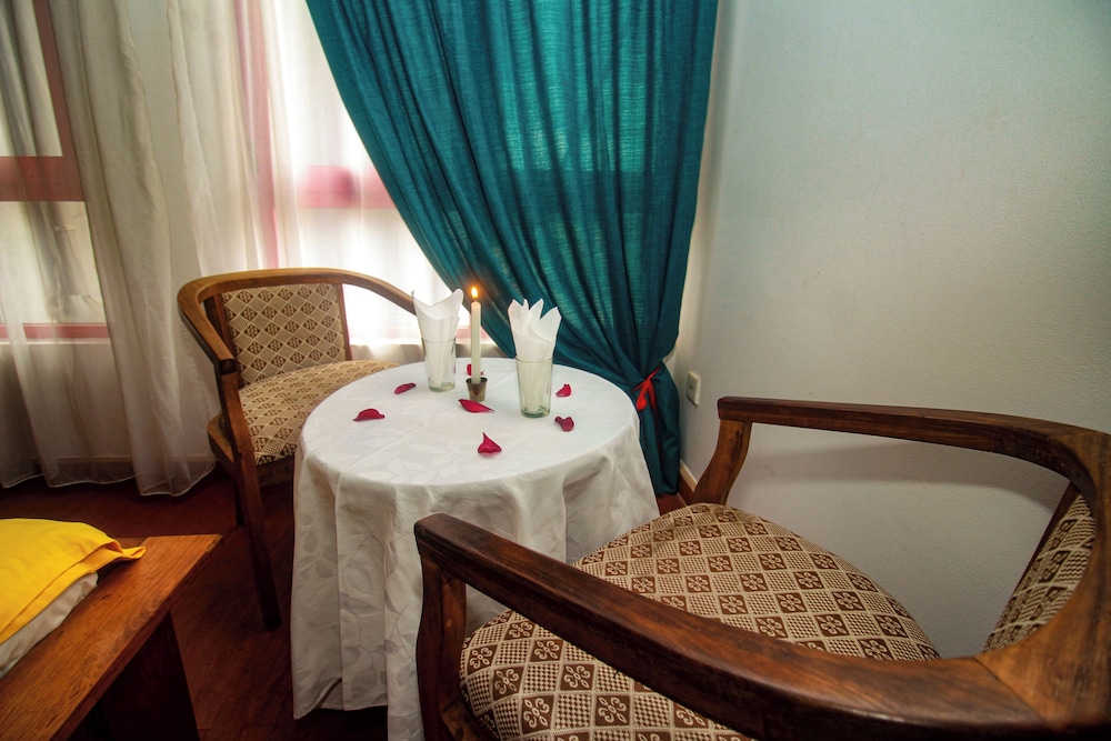 

Milano - Antananarivo - Big Bang Hotel Antananarivo