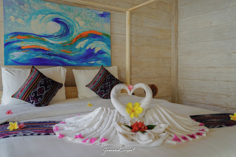 

Roma - Gili Trawangan - Java Wood