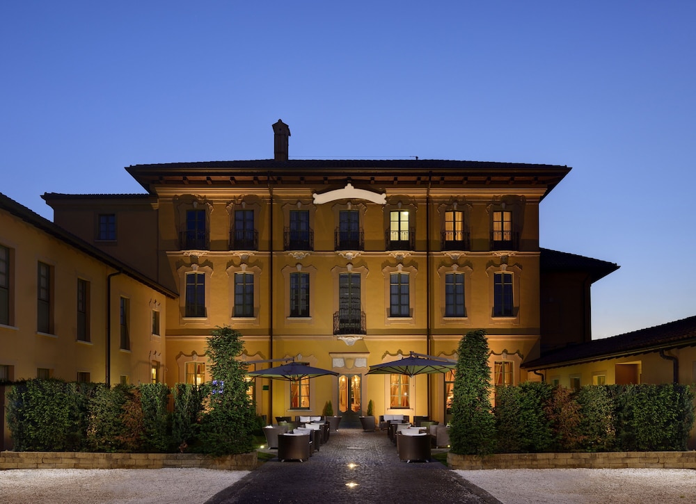 

Cagliari - Bottanuco - Villa Appiani Hotel