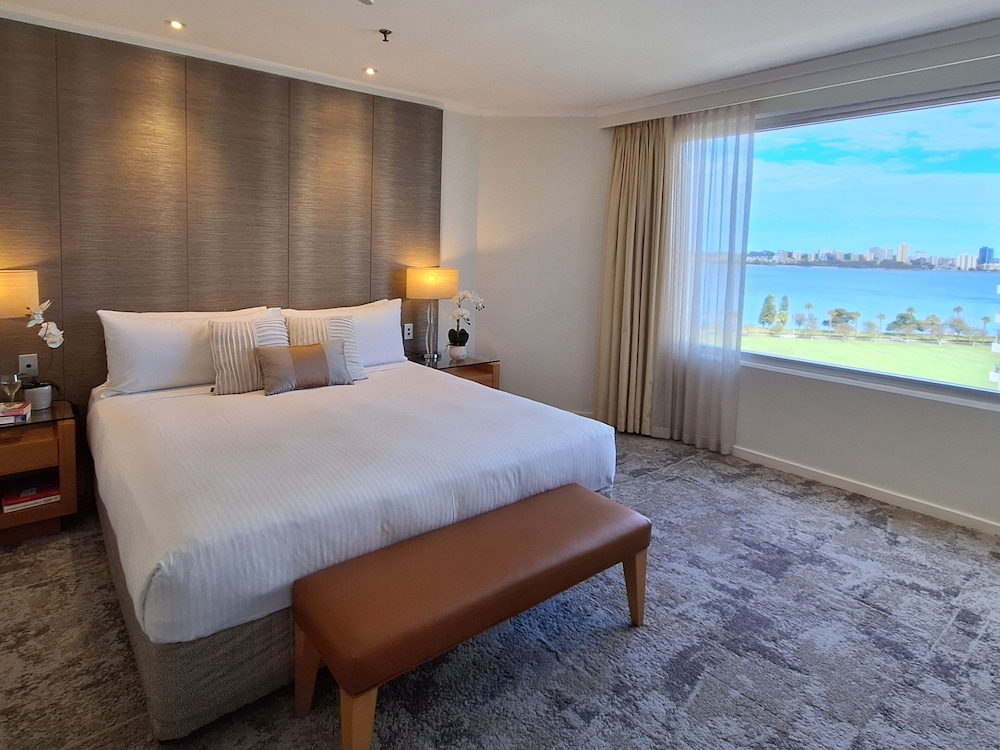 

Milano - Perth - Residence on Langley Park