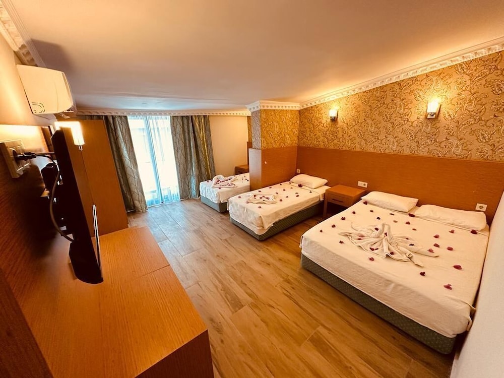 

Napoli - Kemer - Britannia Hotel Village