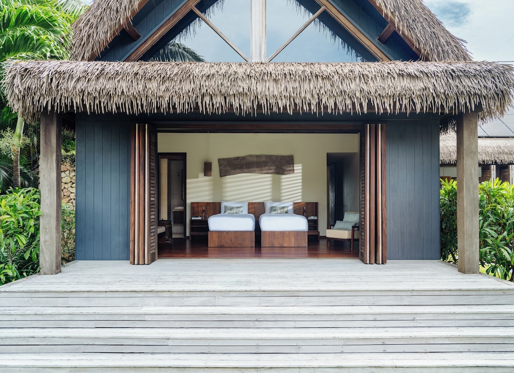 

Napoli - Malolo - Six Senses Fiji