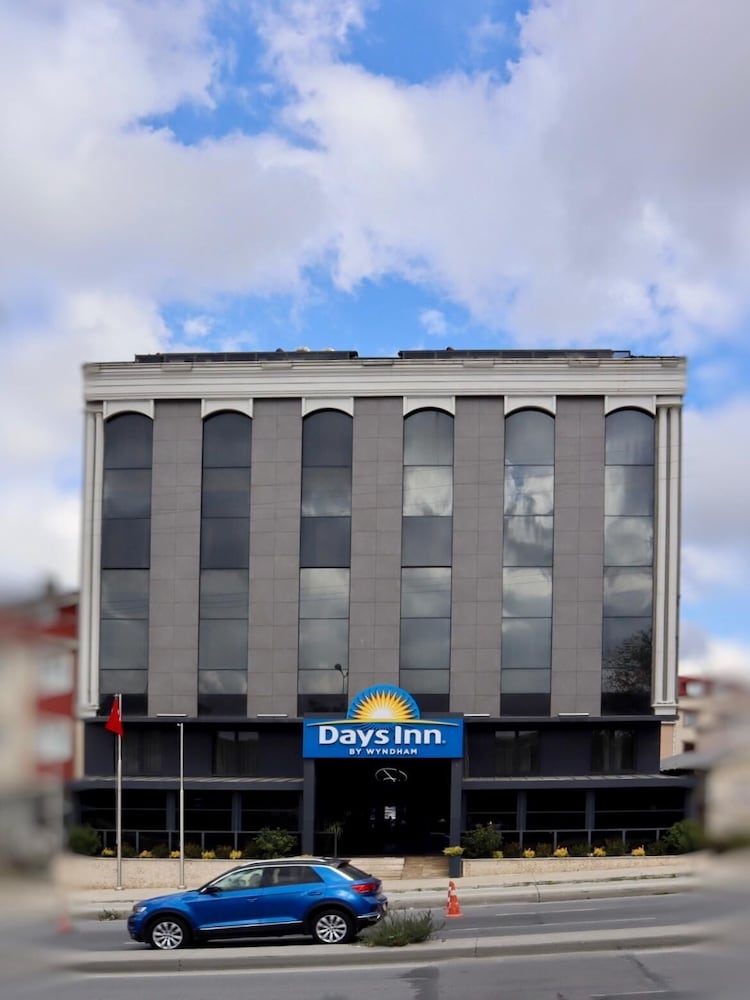 

Roma - Istanbul, New Airport - Days Inn by Wyndham Istanbul Arnavutkoy