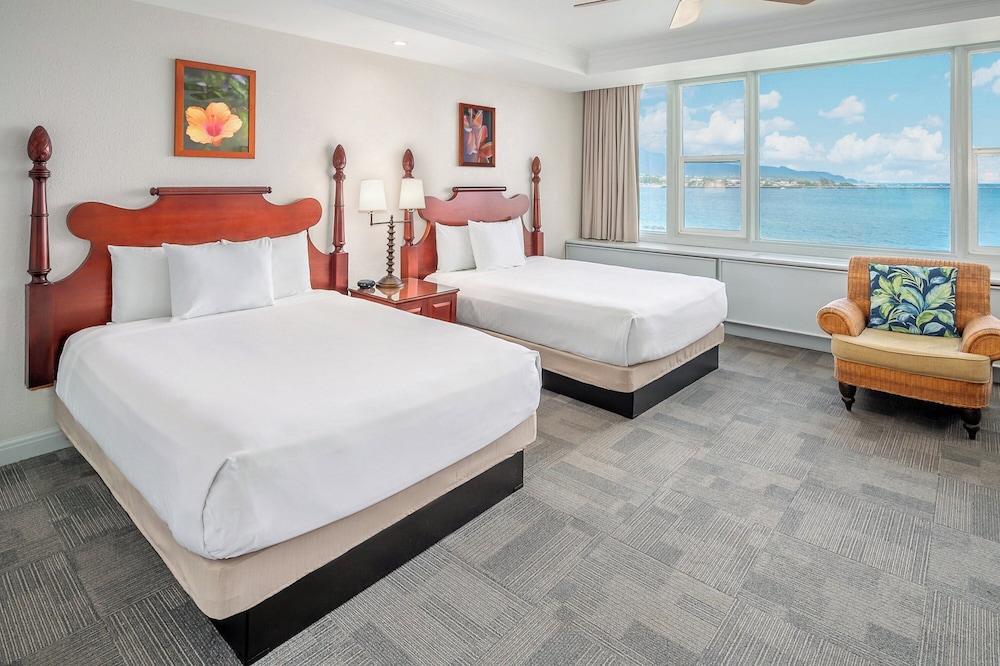 

Roma - Wailuku - Maui Beach Hotel