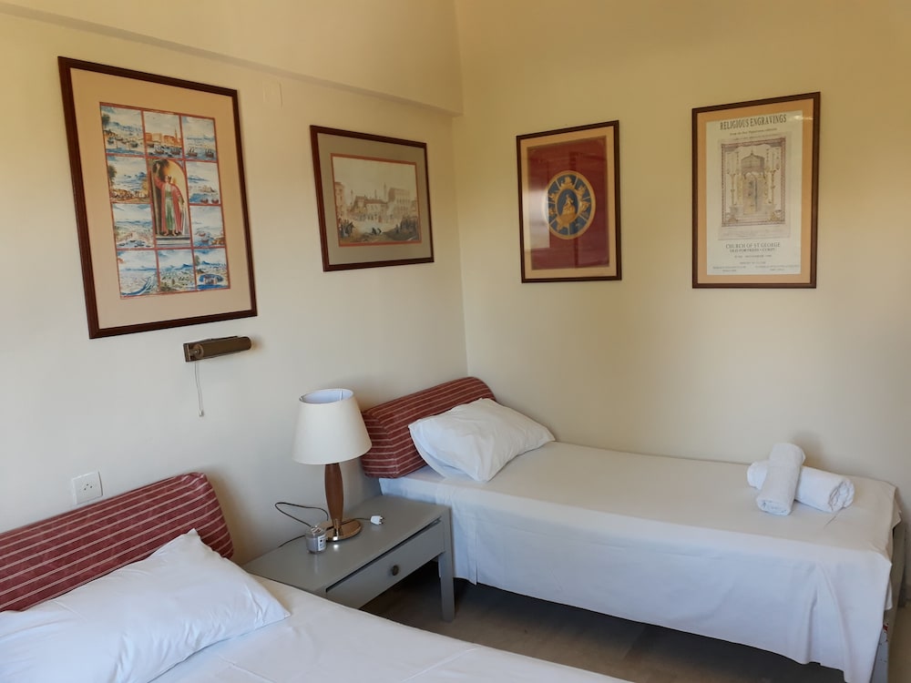 

Torino - Barbati - Pierhouse Hotel in Gouvia
