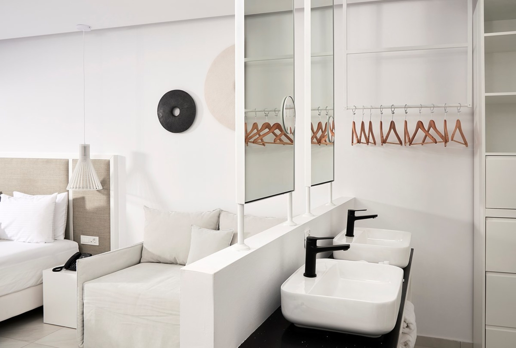 

Milano - Agios Fokas - Dimitra Beach Hotel & Suites