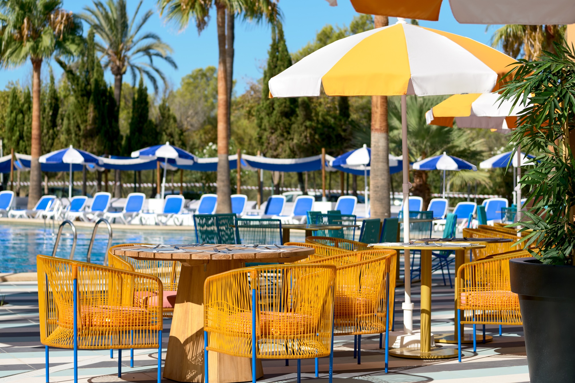 

Cagliari - Magaluf - tent Mojito Suites