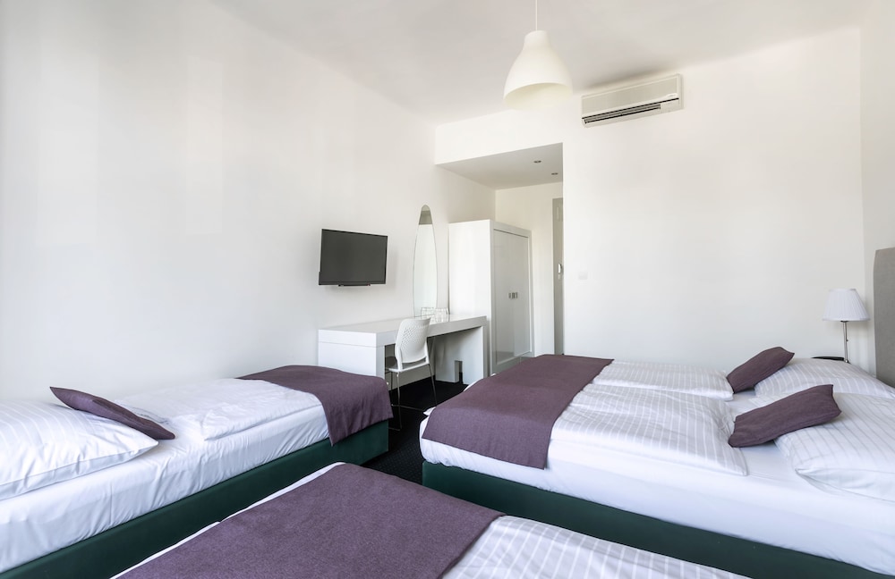

Catania - Zdiby - My Hotel Apollon