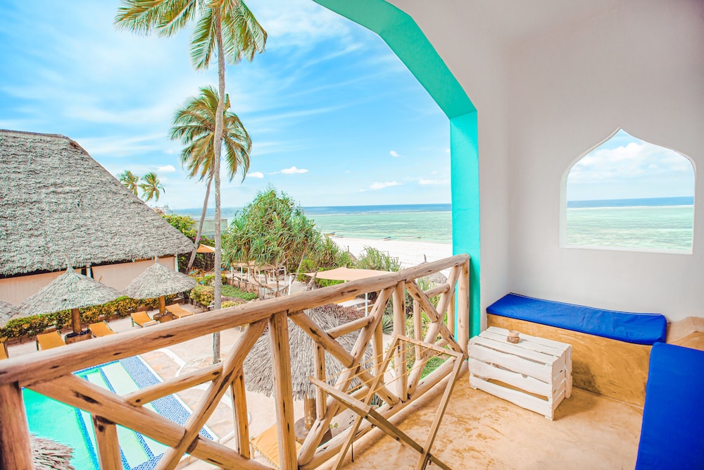 

Bari - Matemwe - AHG Sun Bay Mlilile Beach Hotel