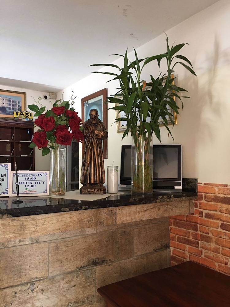 

Roma - Boca Chica - Hotel Restaurant Hamilton