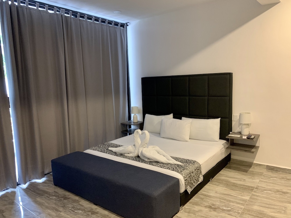 

Trieste - Playa del Carmen - SILVERSANDS Hotel Boutique - 5Th Ave