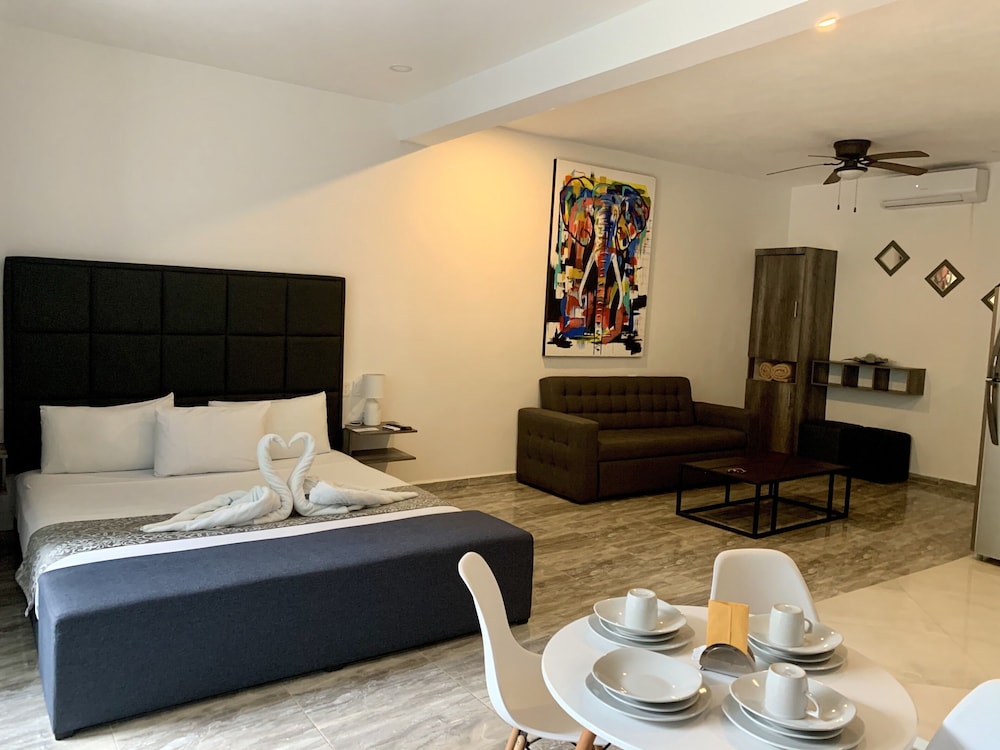 

Venezia - Playa del Carmen - SILVERSANDS Hotel Boutique - 5Th Ave