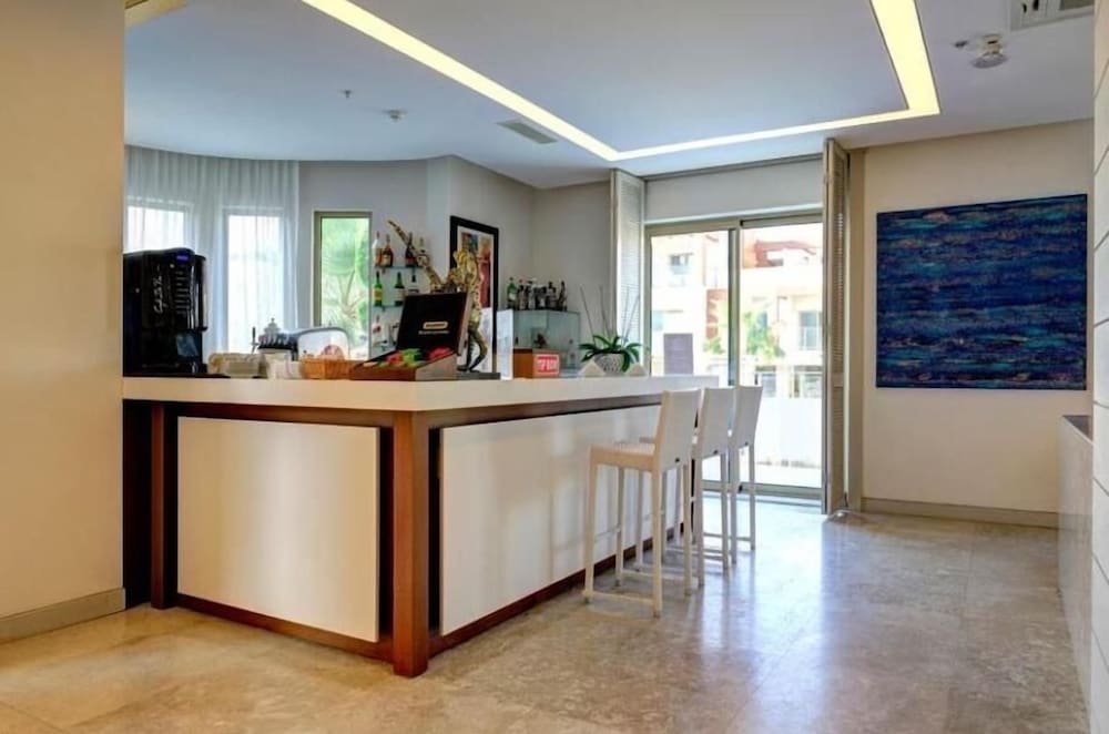 

Milano - Gumusluk - SUNDANCE SUITES HOTEL