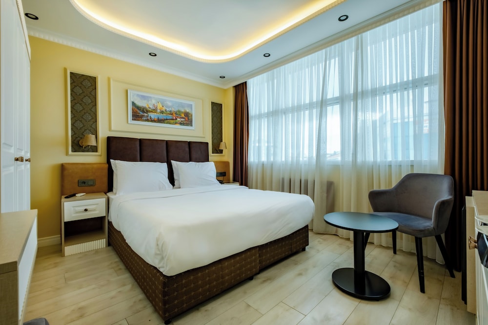 

Torino - Istanbul, New Airport - FRT AİRPORT OTEL