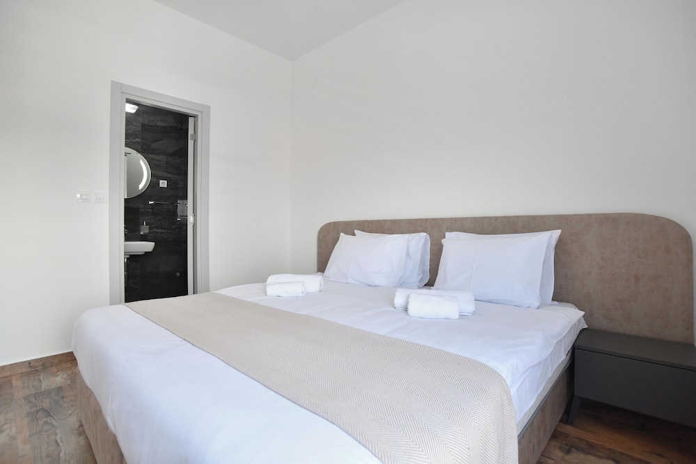 

Milano - Kamenari - RESIDENZA