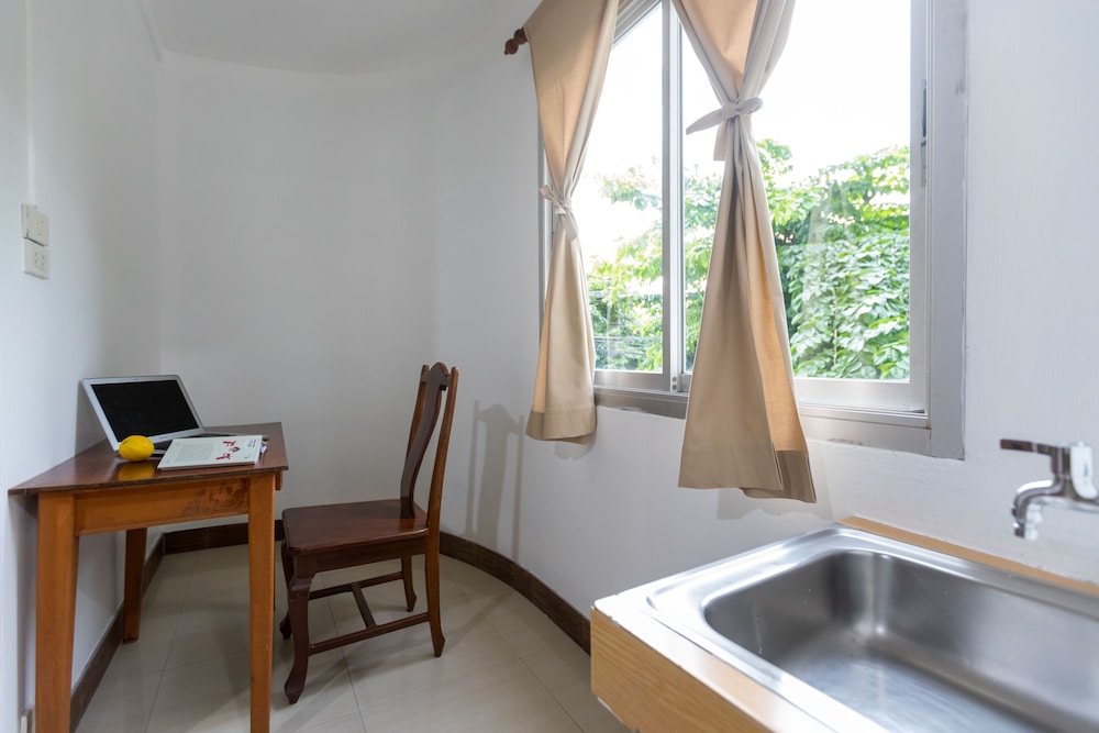 

Bari - Bangkok - Capital O Howard Square Boutique Hotel