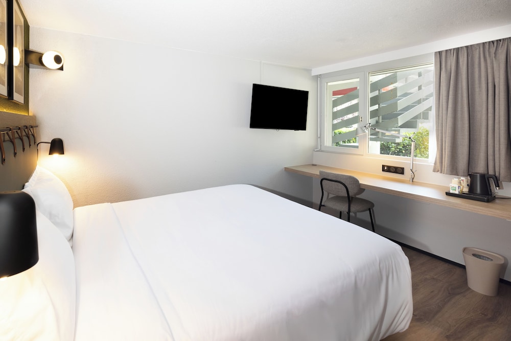 

Roma - Gennevilliers - Campanile Paris Ouest - Gennevilliers Port