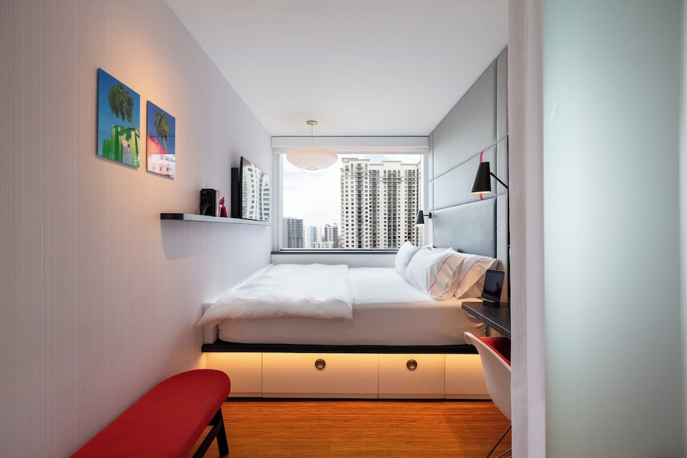 

Napoli - Key Biscayne - citizenM Miami Brickell