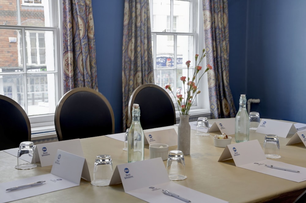 

Roma - Royal Tunbridge Wells - The Rose & Crown Hotel
