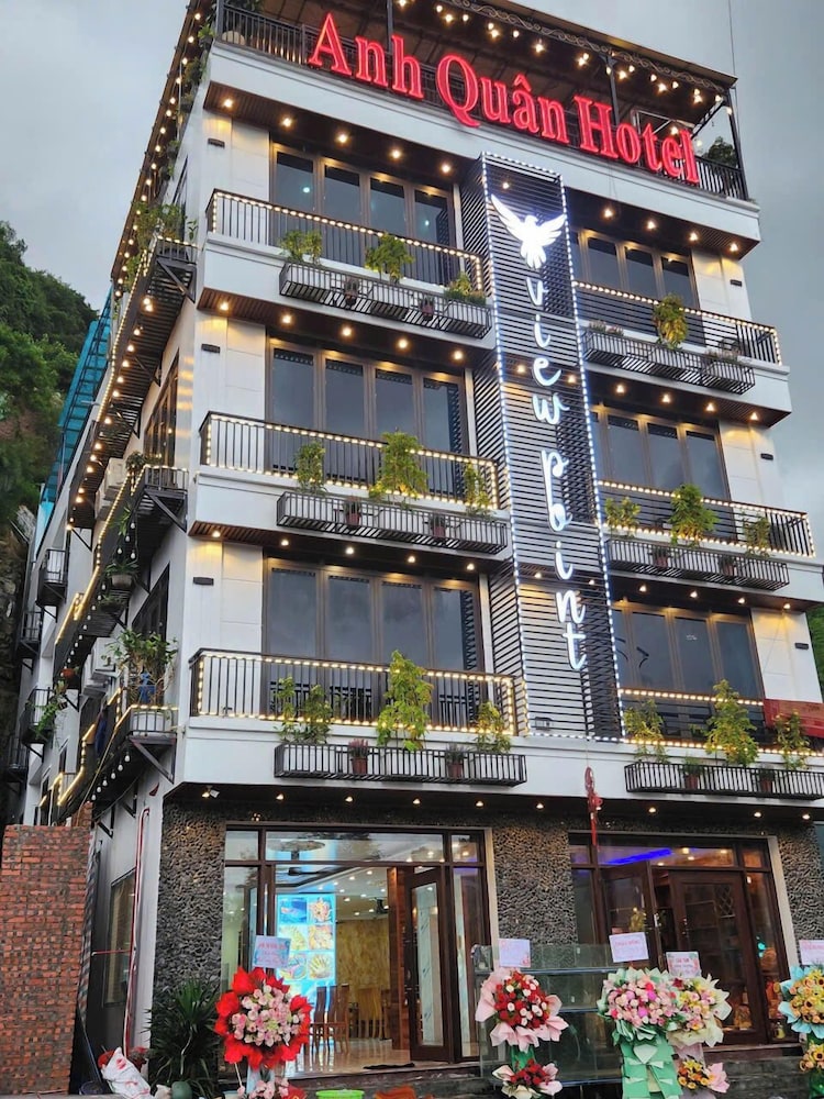

Milano - Cat Ba - Anh Quân-Viewpoint Hotel