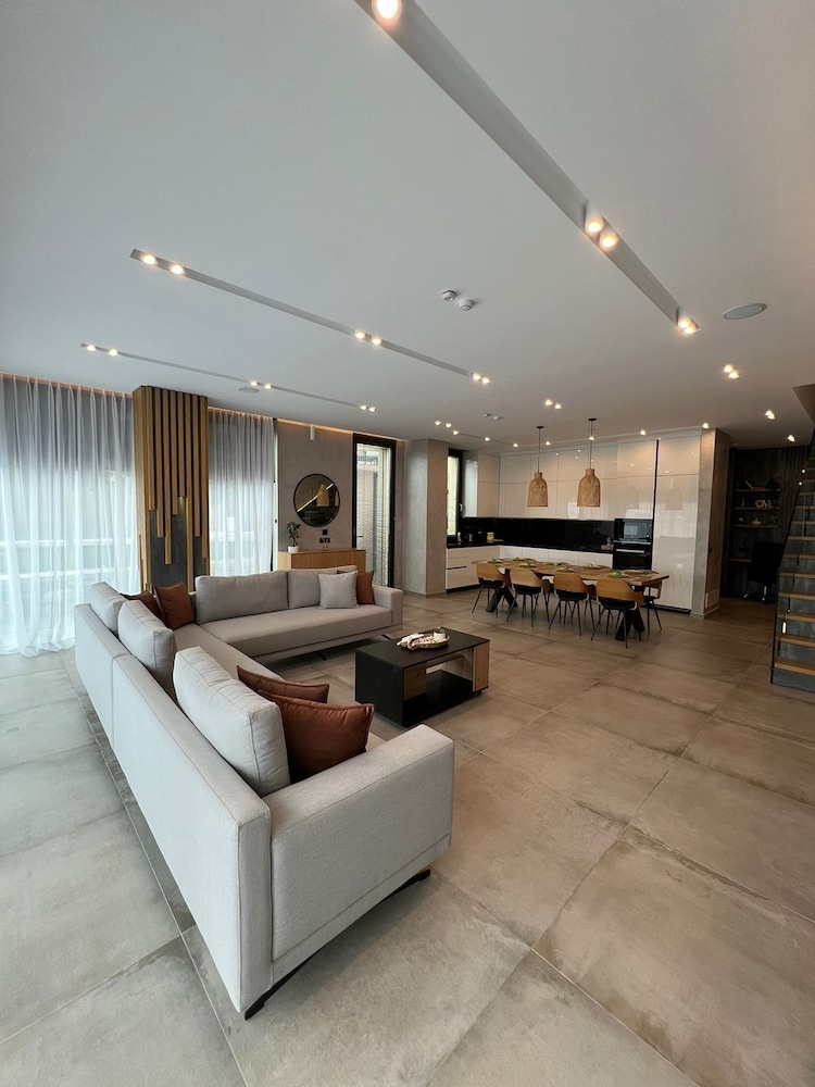 

Bari - Dhërmi - Green Coast Resort & Residences 94