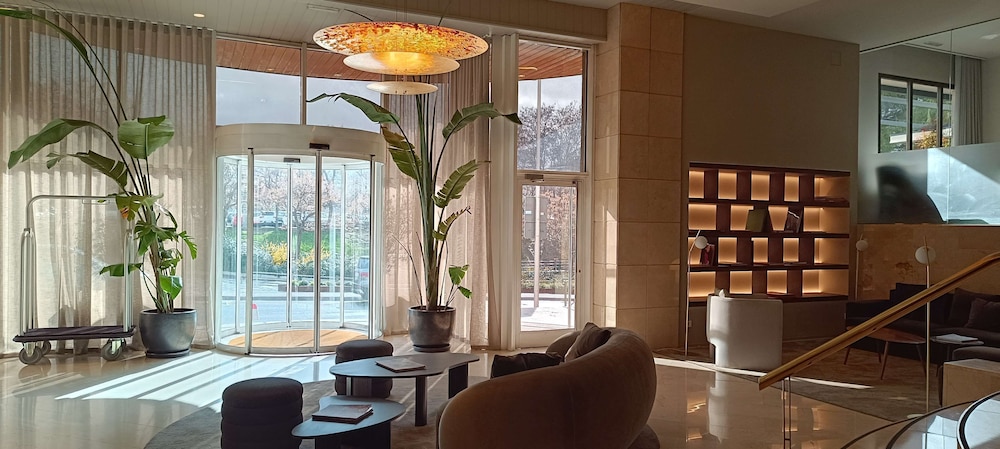 

Bologna - Girona - Best Western Premier CMC Girona