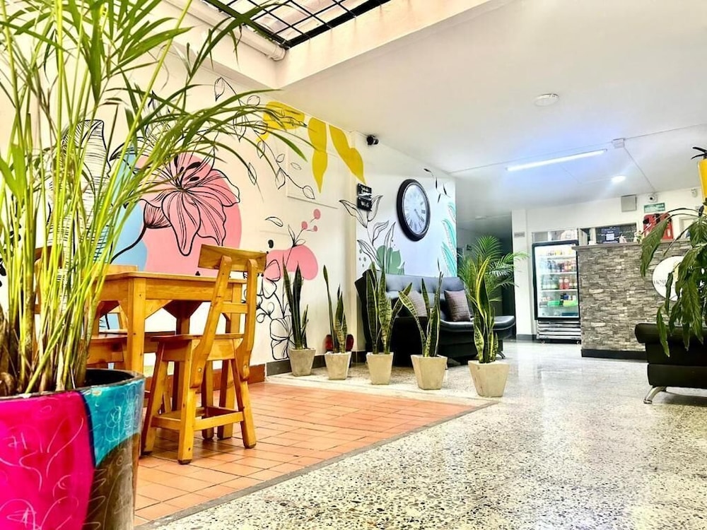

Roma - Medellin - Hotel Guayanes 70