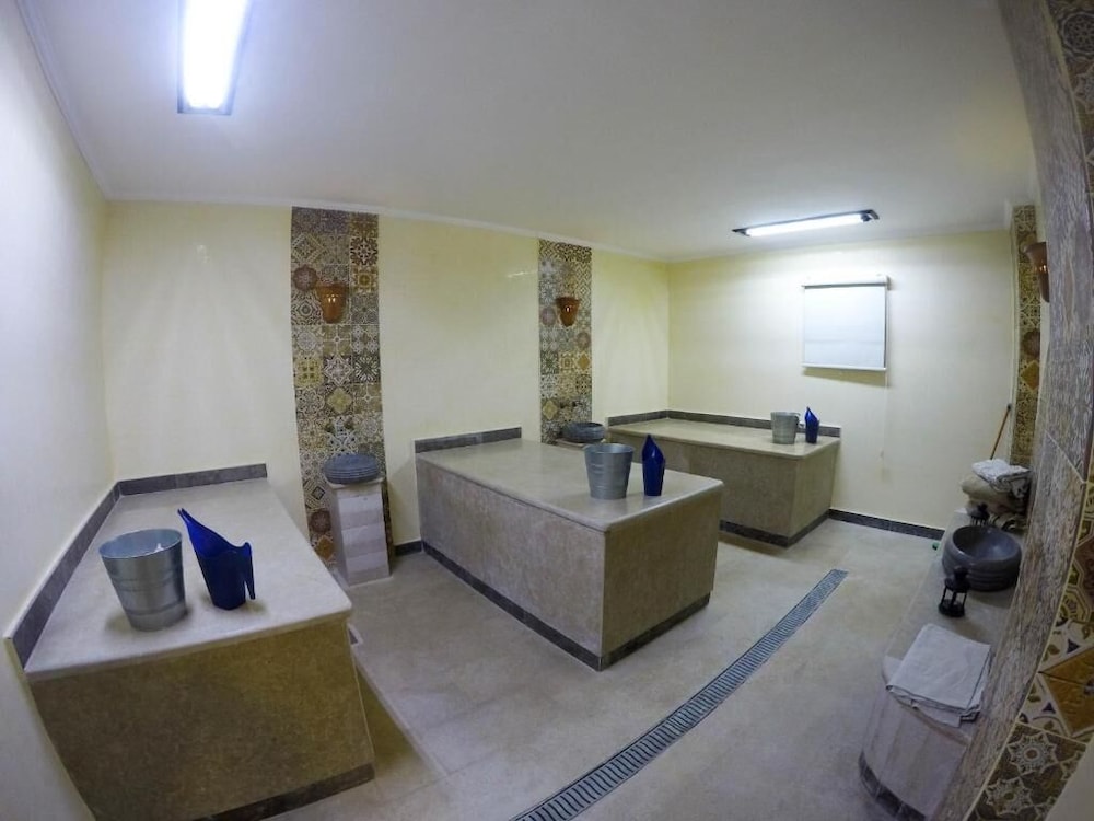 

Bari - Safaga - Lagoonie Lodge Hotel