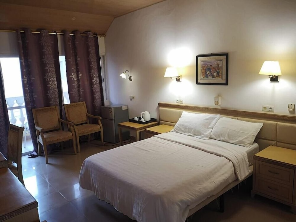 

Milano - Serekunda - Cape Point Hotel
