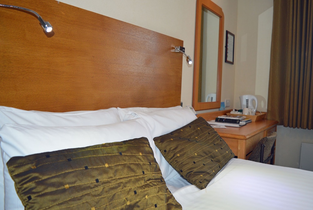 

Bari - Leith - Best Western Kings Manor