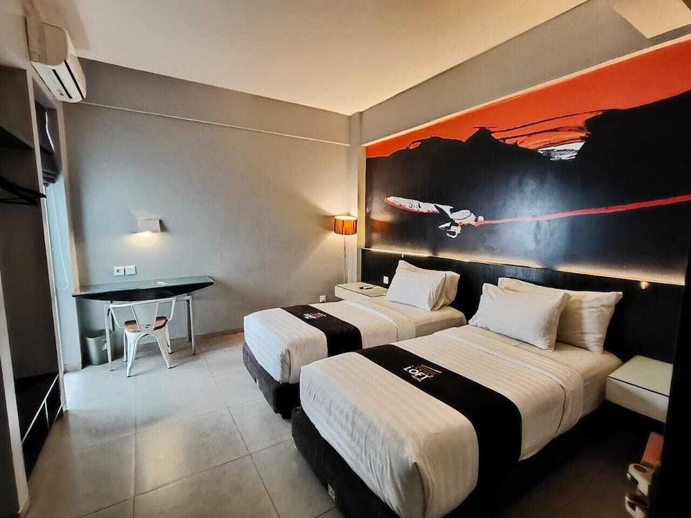 

Bari - Kuta - Bali - Loft Legian Hotel Bali