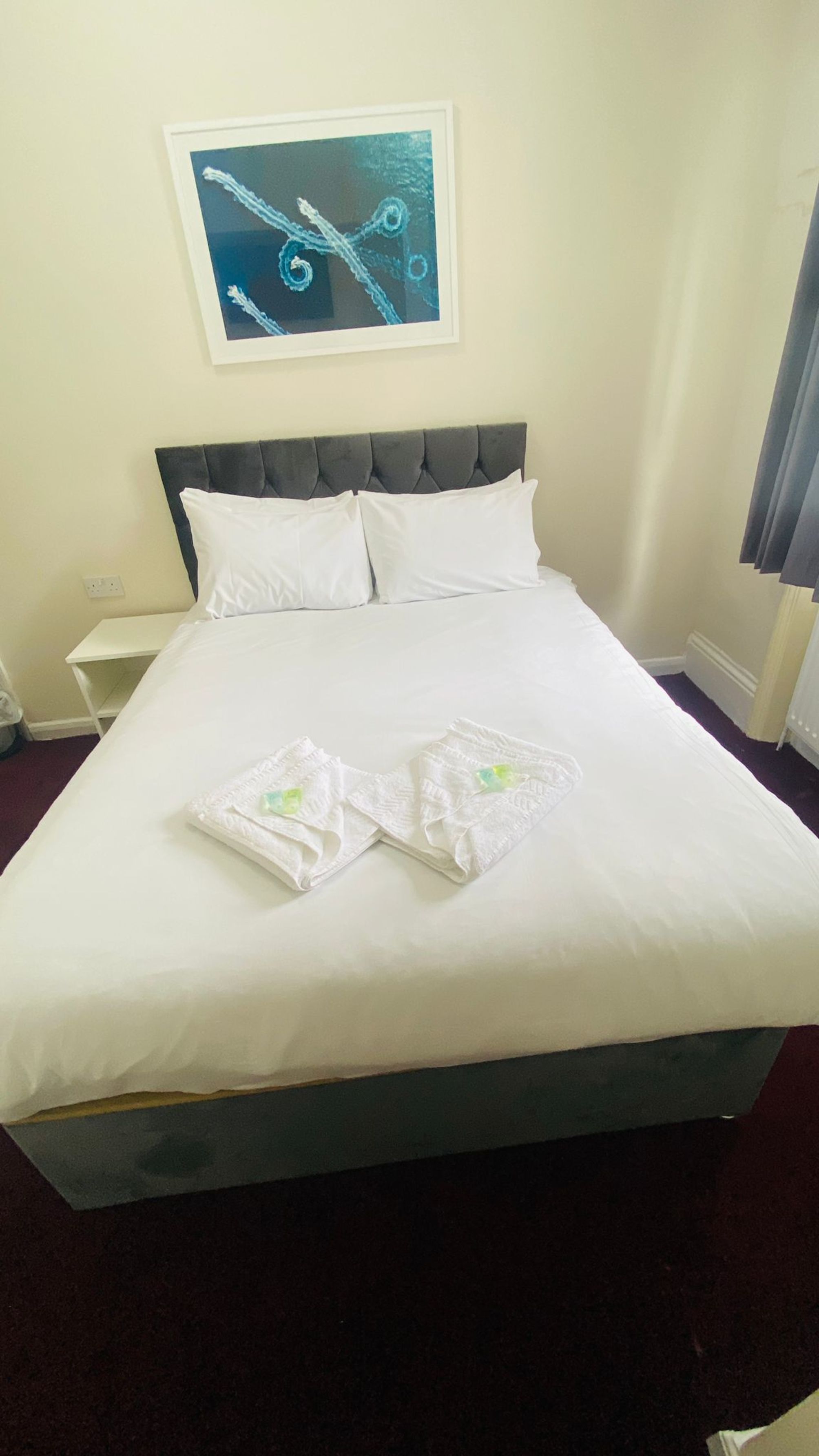 

Milano - Clapham - Oban Victoria Hotel