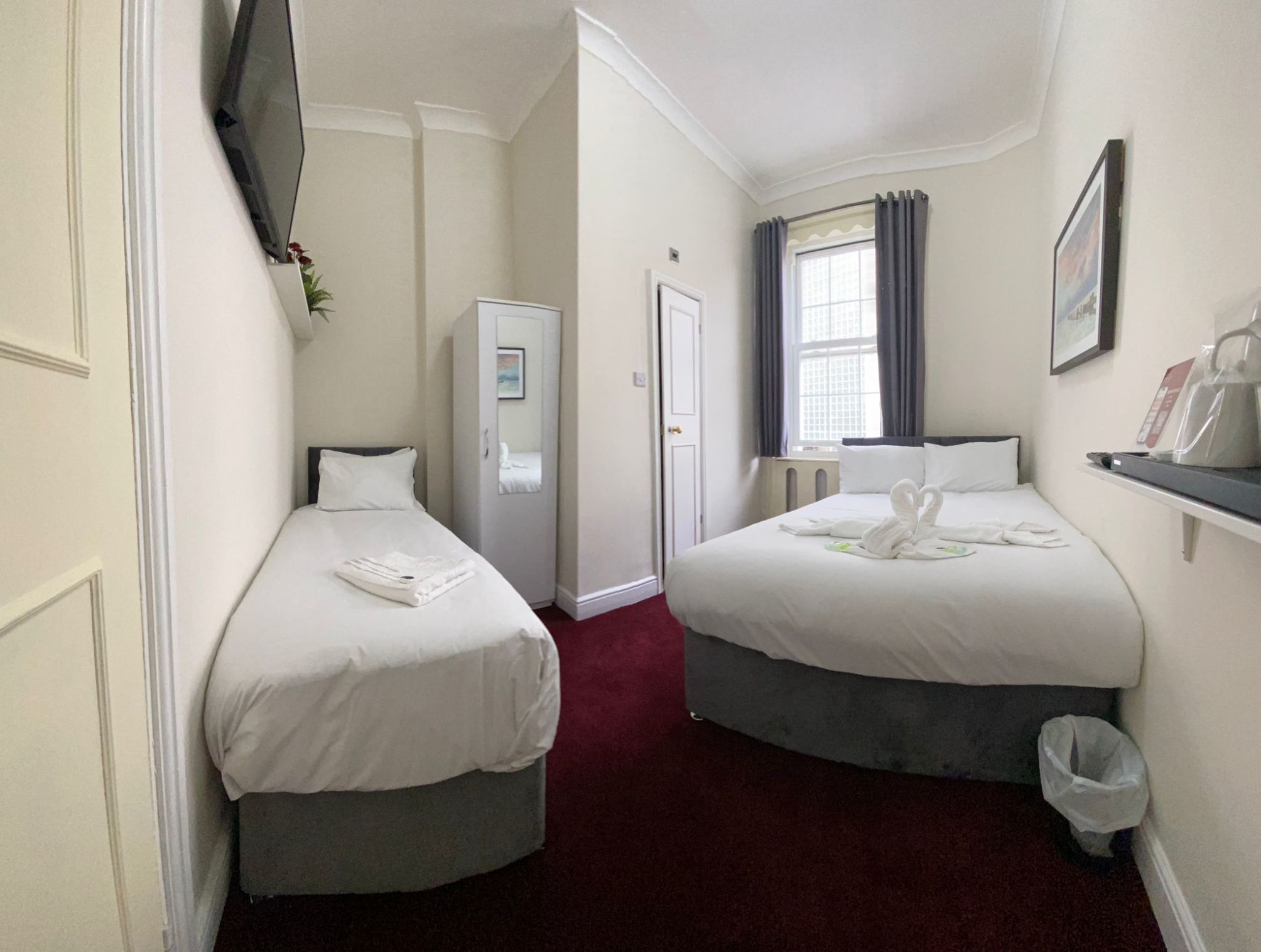 

Roma - Wimbledon - Oban Victoria Hotel