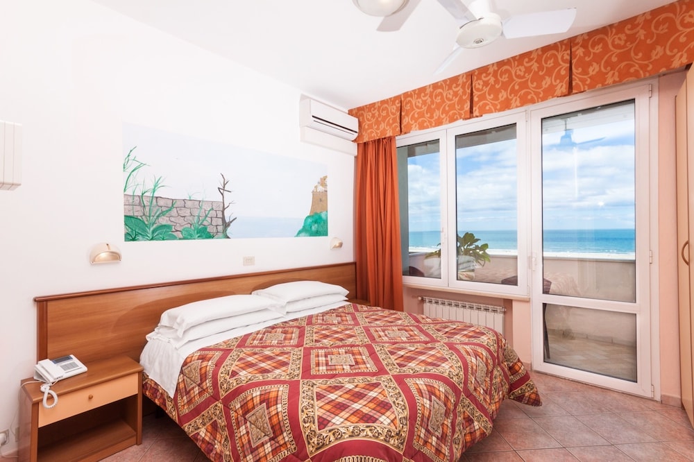 

Roma - Forte dei Marmi - Hotel Ambasciatori