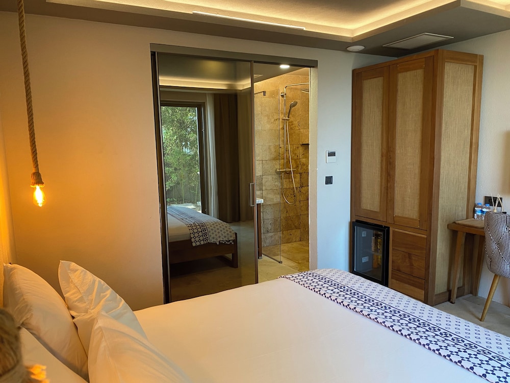 

Milano - Gundogan - Life Butiq Hotel
