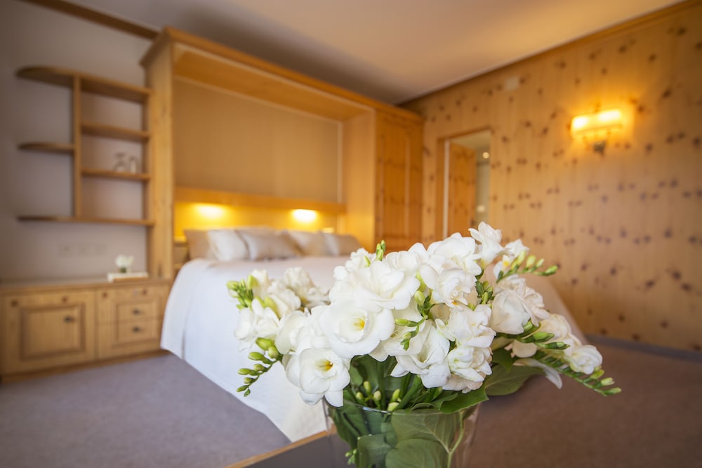 

Milano - Saint Moritz - Hotel Europa Suites St Moritz