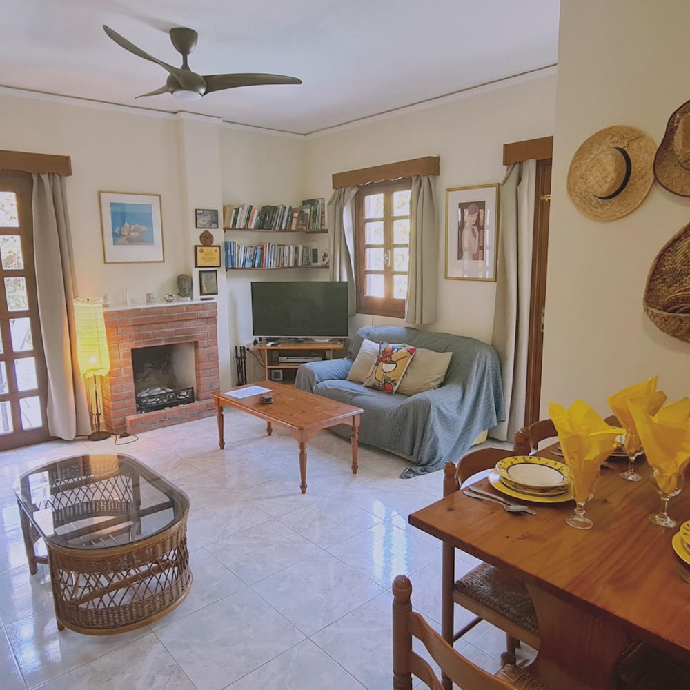 

Verona - Pissouri - Stay Villa Michalis in Pissouri
