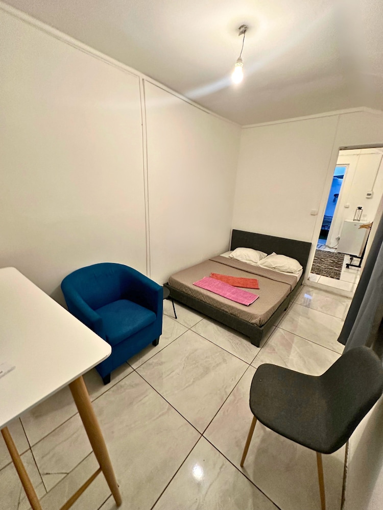 

Venezia - Saint-Denis - AZUR HOTEL